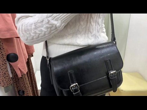 ❤️ Offentlig onani af ung kælling FeralBerry med en dildo i prøverummet ️ Kvalitets porno at da.analizatorkrovi.ru
